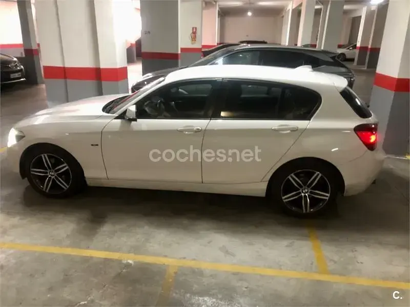 Usado BMW 116 Sport Line 116 CV (85 kW) 2012 Blanco Utilitario