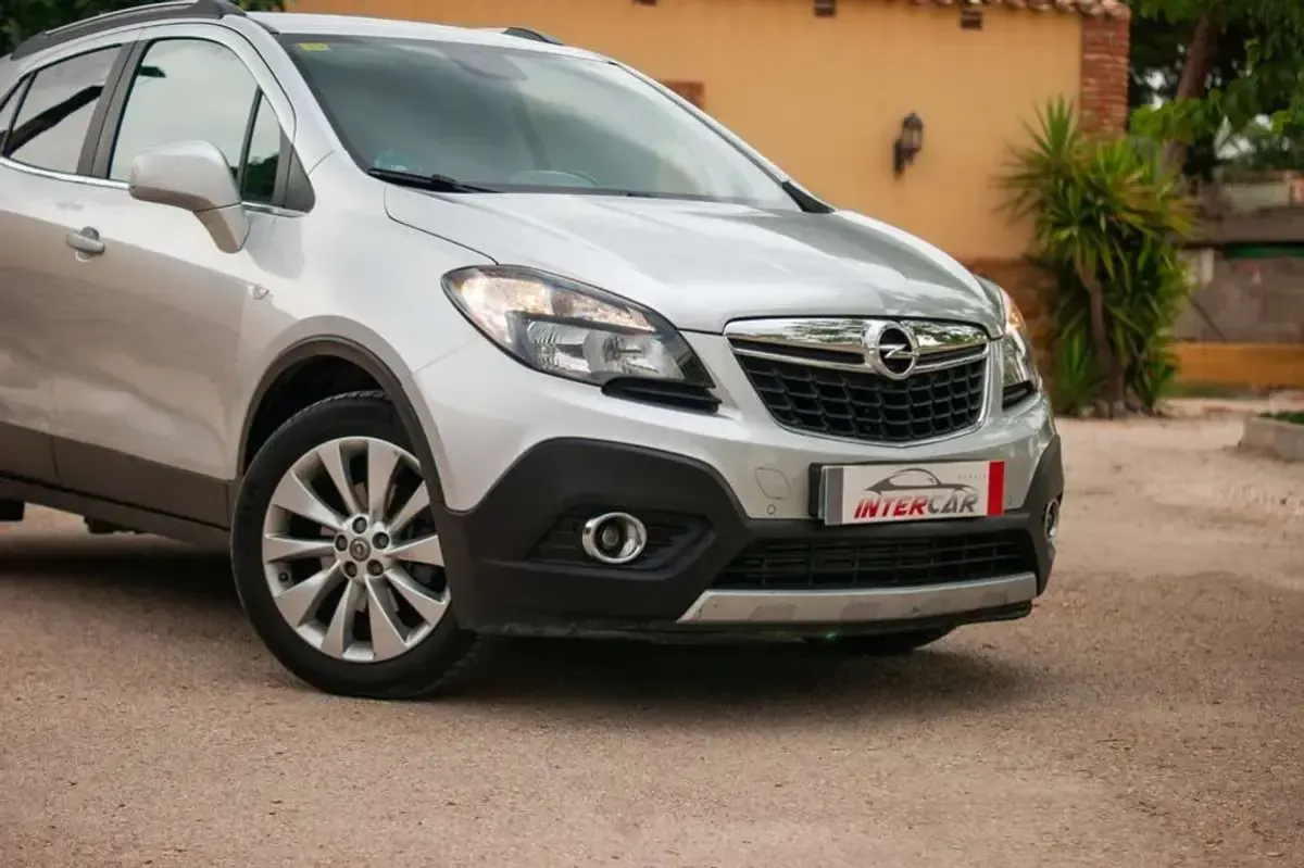 Usado Opel Mokka Excellence 136 CV (100 kW) 2016 Gris SUV