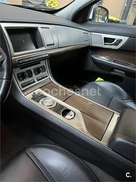 Usado Jaguar XF Luxury 190 CV (139 kW) 2013 Blanco Berlina