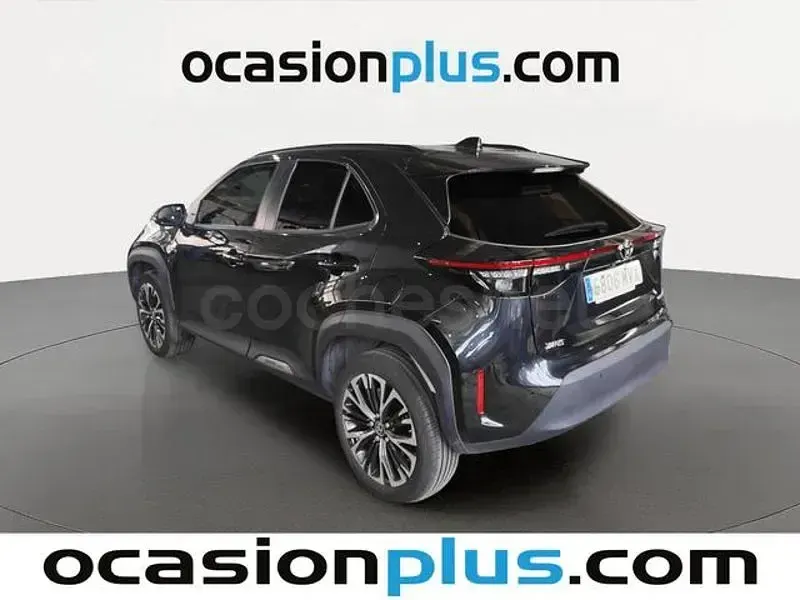 Usado Toyota Yaris Cross Style 116 CV (85 kW) 2024 Negro SUV