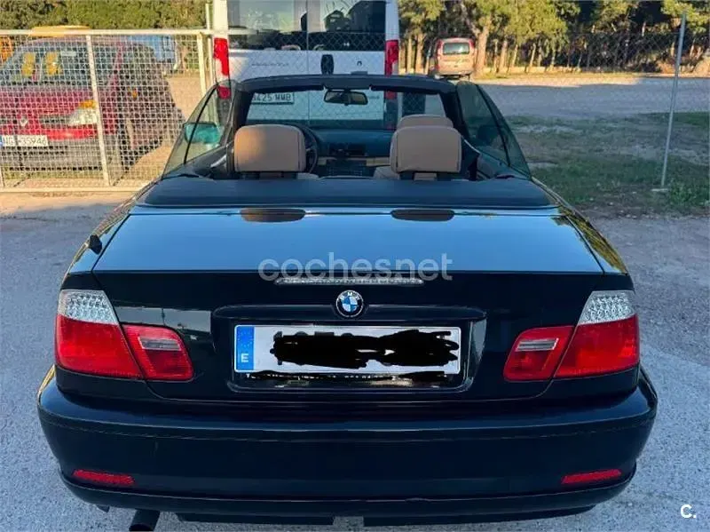 Usado BMW 318 Cabriolet 143 CV (105 kW) 2004 Negro Descapotable