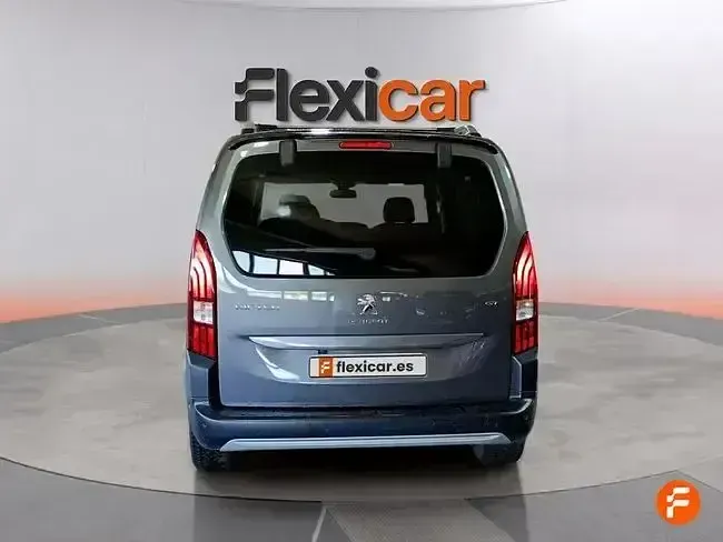 Usado Peugeot Rifter GT-line 130 CV (95 kW) 2022 Gris Monovolumen