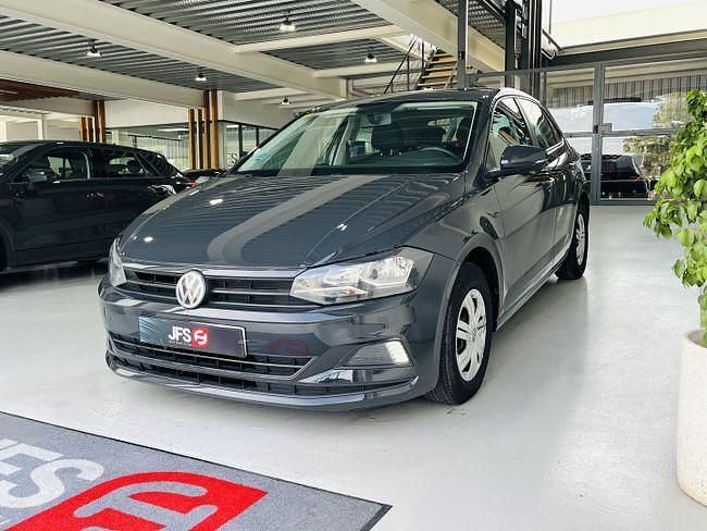 Usado VW Polo 75 CV (55 kW) 2018 Gris Utilitario