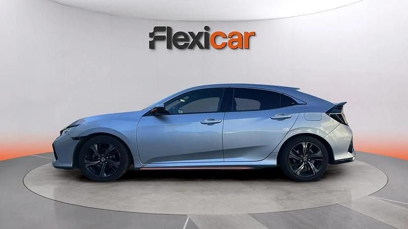 Usado Honda Civic Comfort 129 CV (94 kW) 2018 Gris Utilitario