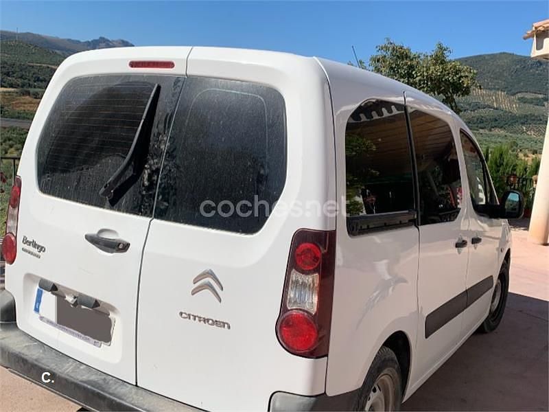 Usado Citroën Berlingo Feel 100 CV (73 kW) 2018 Blanco Monovolumen