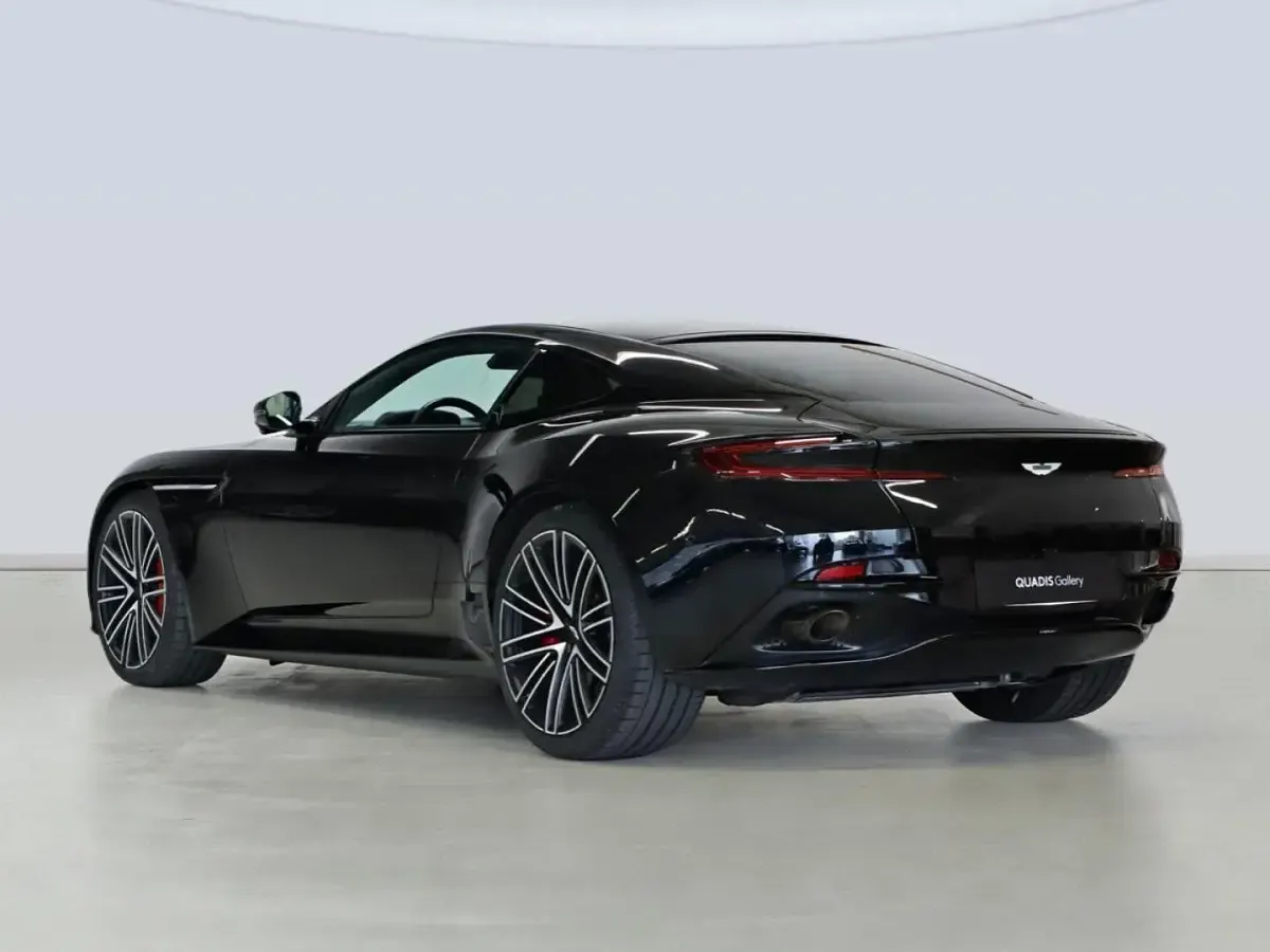 Usado Aston Martin DB12 680 CV (500 kW) 2024 Negro Coupe