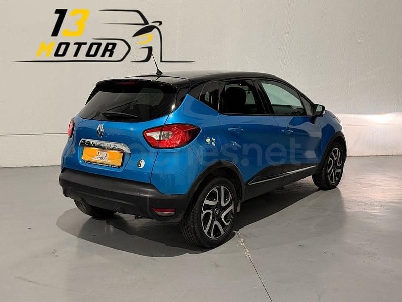 Usado Renault Captur Zen 120 CV (88 kW) 2016 Azul SUV