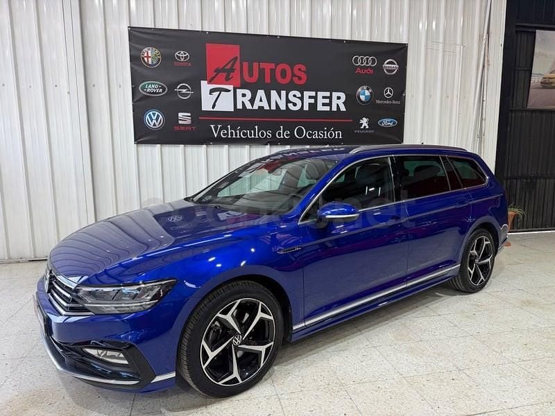 Usado VW Passat R-line 150 HP (110 kW) 2021 Azul Carrinha