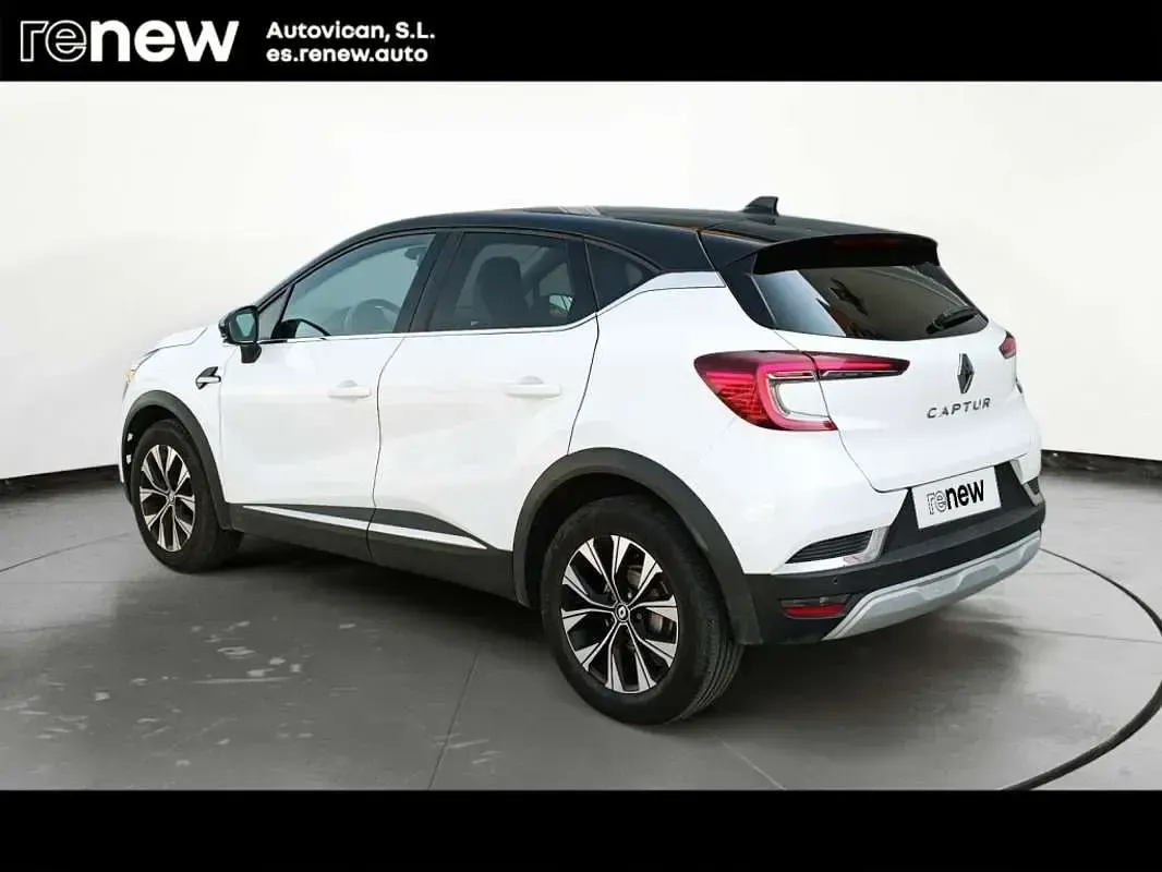 Usado Renault Captur Techno 140 CV (102 kW) 2023 Blanco SUV