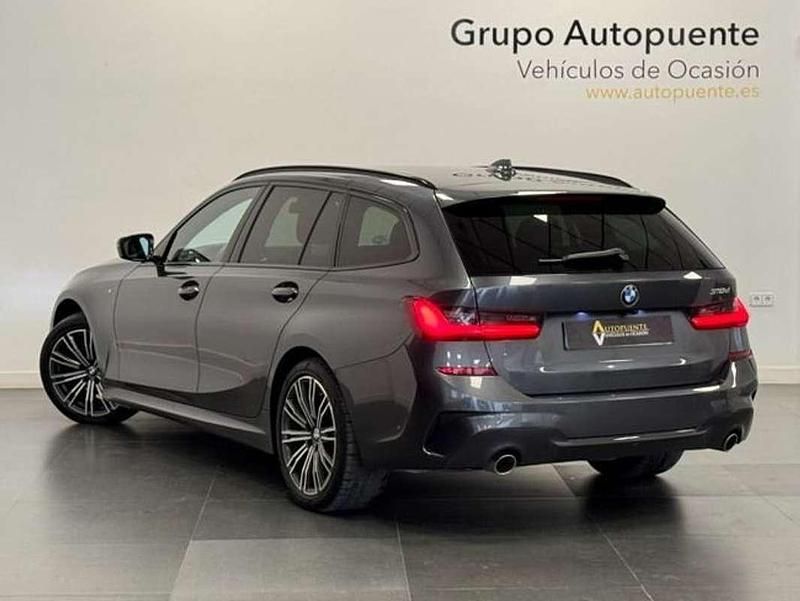 Usado BMW 318 Comfort Edition 150 CV (110 kW) 2021 Gris Familiar