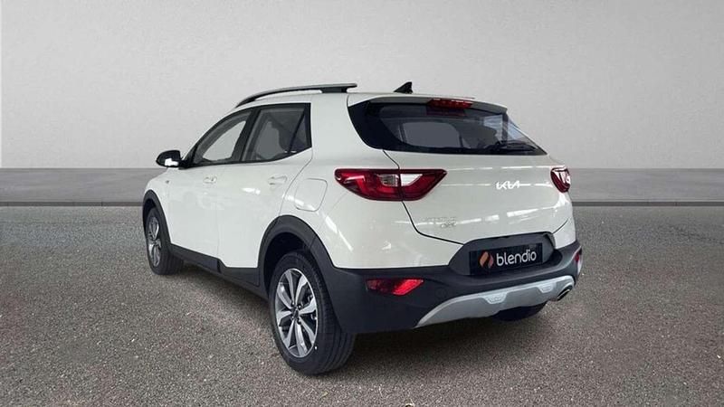 Nuevo Kia Stonic 101 CV (74 kW) 2025 Blanco SUV