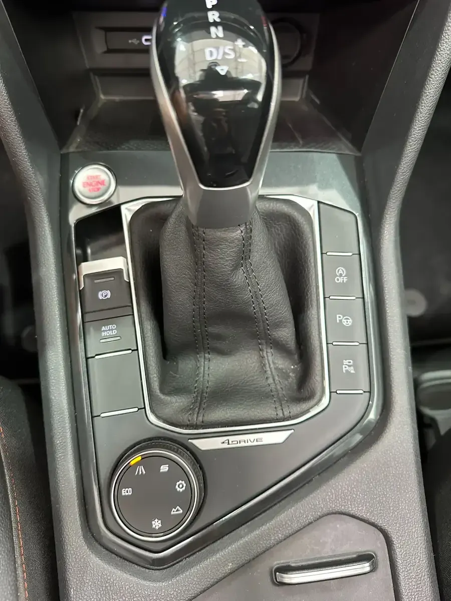 Usado Seat Tarraco 4Drive 200 CV (147 kW) 2022 Blanco SUV
