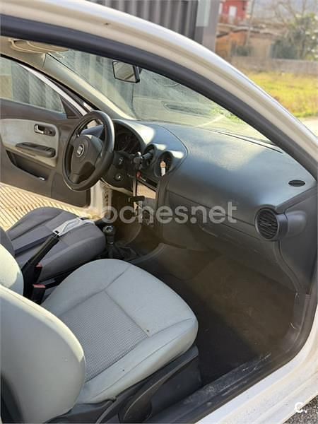 Brugt Seat Ibiza Stella 75 HK (55 kW) 2003 Hvid Hatchback