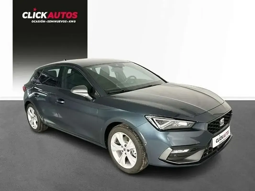 Usado Seat Leon FR 131 CV (96 kW) 2023 Gris Berlina