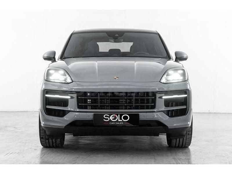 Usado Porsche Cayenne E-Hybrid 470 CV (345 kW) 2025 Gris / plata SUV