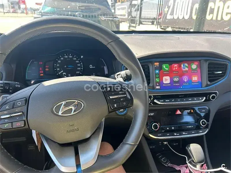 Usado Hyundai Ioniq 141 CV (103 kW) 2018 Gris / plata Utilitario