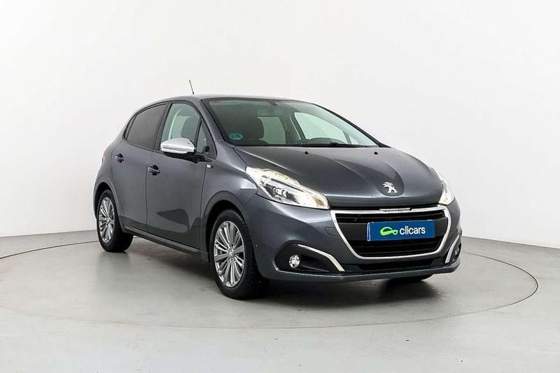Usado Peugeot 208 Style 99 CV (72 kW) 2017 Gris Utilitario