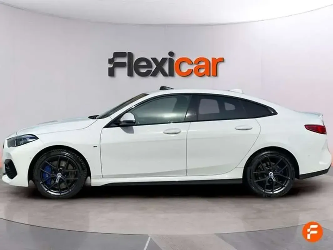 Usado BMW 1M Sport Line 190 HP (139 kW) 2022 Branco Coupé