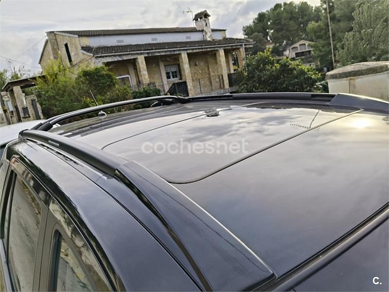 Negro Usado 2006 Hyundai Santa Fe Style SUV | 2000 € (Super precio) - Imagen 1/4