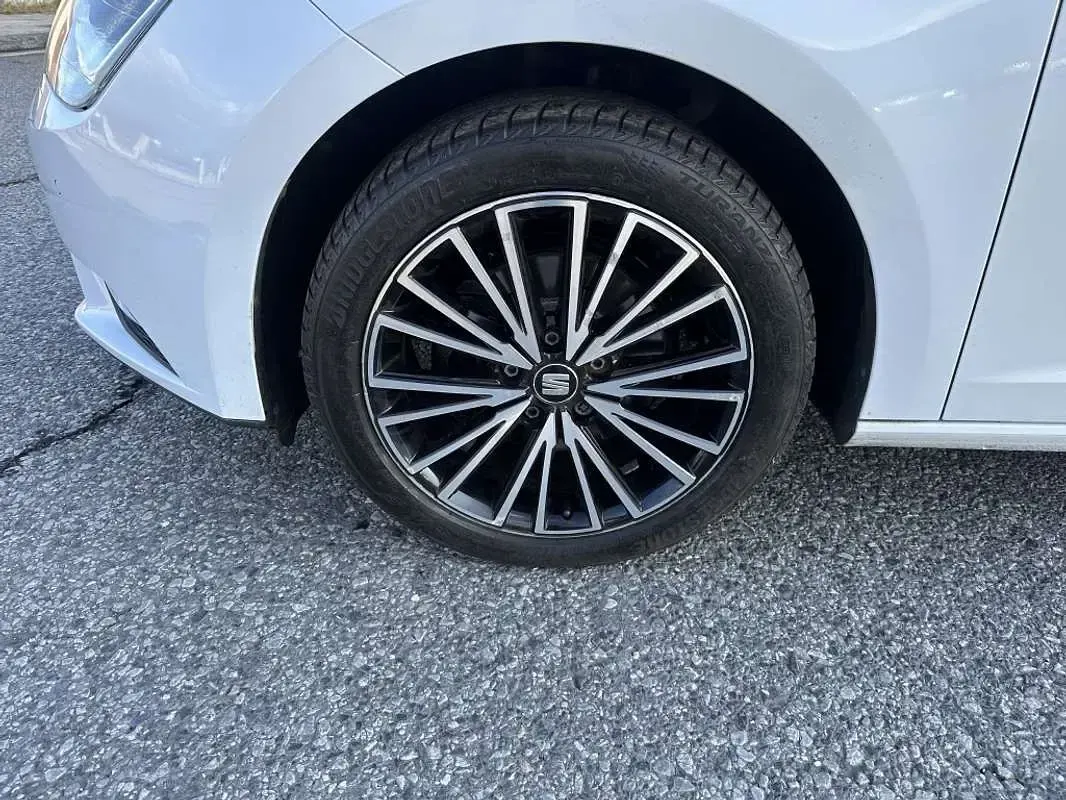 Usado Seat Leon ST FR 125 CV (91 kW) 2016 Blanco Familiar