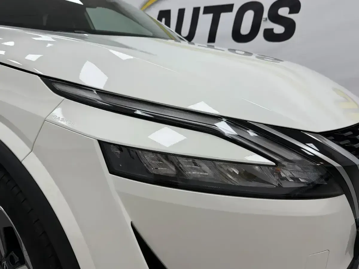 Begagnad Nissan Qashqai N-Connecta 140 HK (102 kW) 2022 Vit SUV