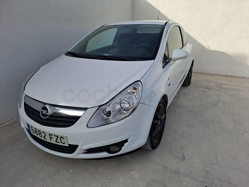 Usado Opel Corsa Enjoy 75 HP (55 kW) 2007 Branco Citadino