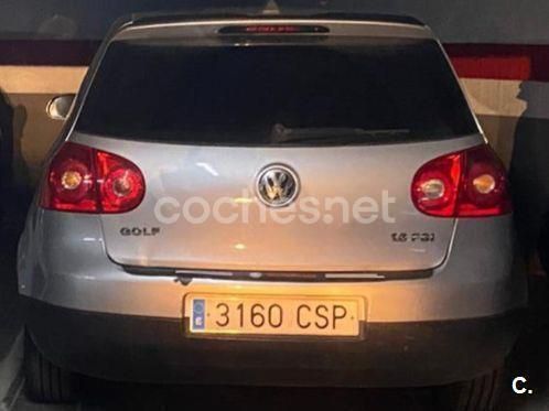 Gris / plata Usado 2004 VW Golf IV Highline Berlina | 3900 € (Precio justo) - Imagen 1/4