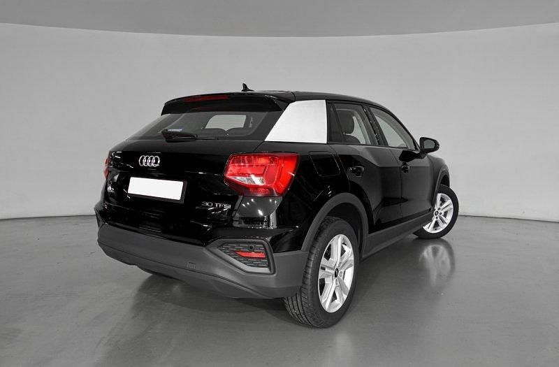 Usado Audi Q2 110 CV (80 kW) 2023 Negro brillante SUV