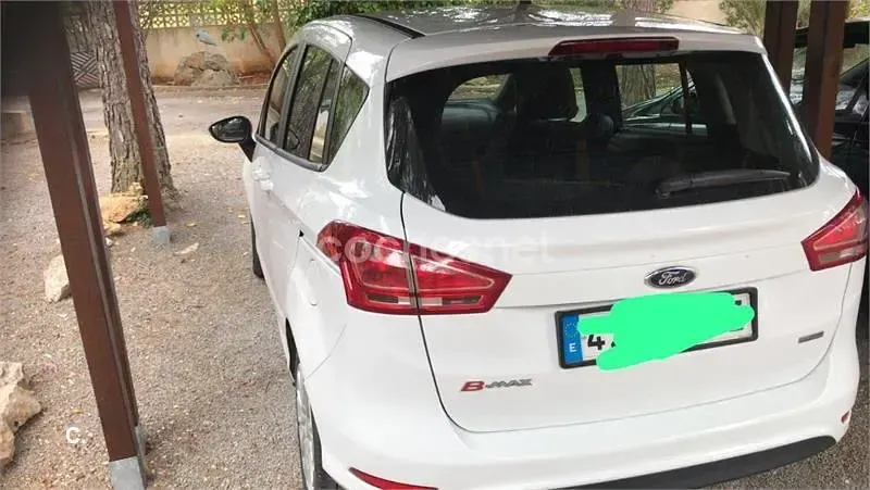 Usado Ford B-MAX Trend 95 CV (69 kW) 2013 Blanco Monovolumen