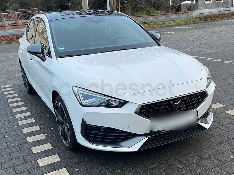 Usado Cupra Leon 245 CV (180 kW) 2021 Blanco Berlina