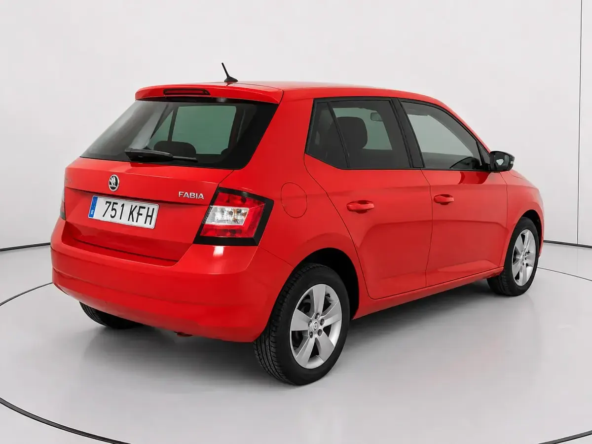 Usado Skoda Fabia 75 CV (55 kW) 2017 Negro