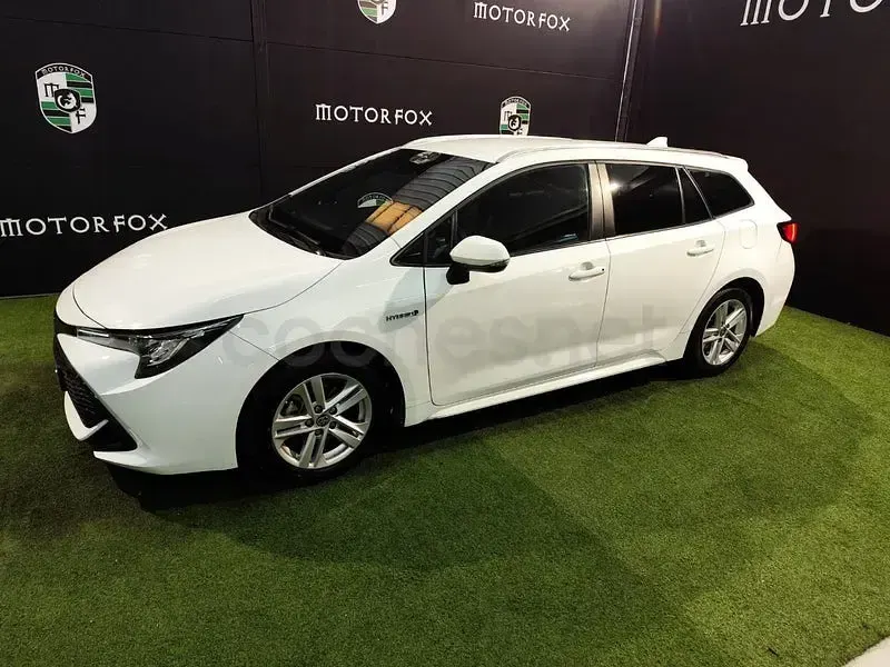 Usado Toyota Corolla Active 122 CV (89 kW) 2021 Blanco Familiar