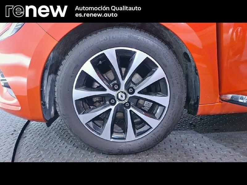 Usado Renault Clio V Techno 90 CV (66 kW) 2023 Naranja Berlina