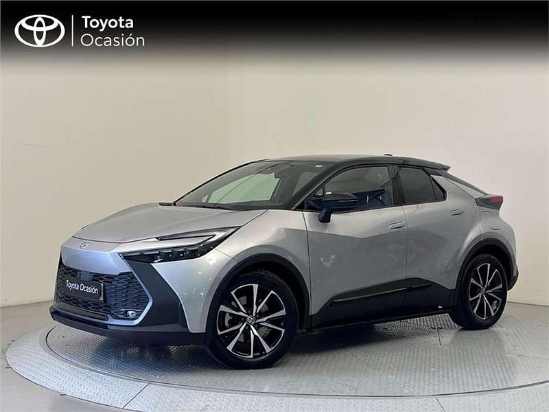 Gris / plata Usado 2024 Toyota C-HR Advance SUV | 32.400 € - Imagen 1/4