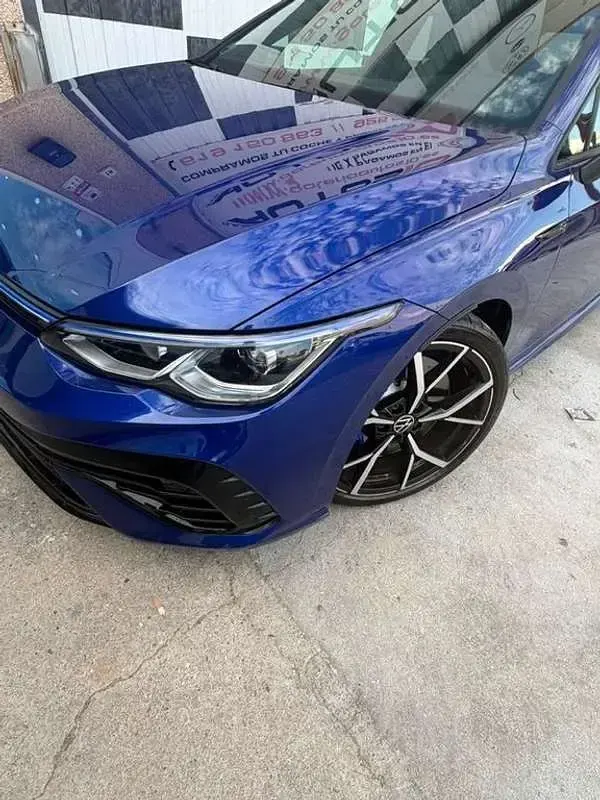 Usado VW Golf VIII R 333 CV (244 kW) 2023 Azul Berlina