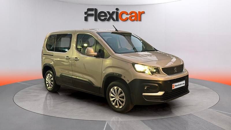 Usado Peugeot Rifter Active 102 CV (75 kW) 2021 Beige Monovolumen