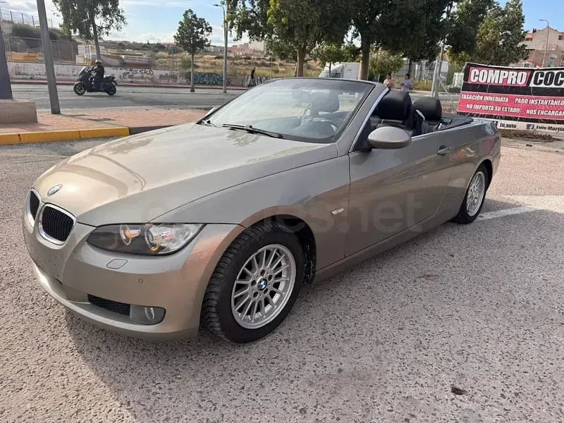 Begagnad BMW 320 170 HK (125 kW) 2008 Grå Sportkupé