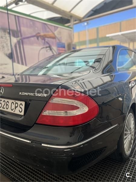 Negro Usado 2003 Mercedes CLK200 Avantgarde Coupe | 5750 € (Precio justo) - Imagen 1/4