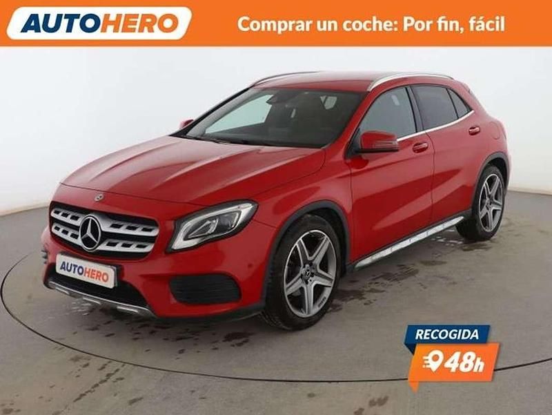 Usado Mercedes GLA200 AMG line 156 CV (114 kW) 2019 Rojo SUV
