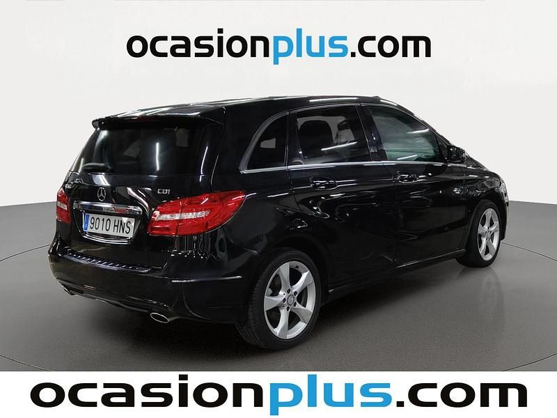 Usado Mercedes B180 109 CV (80 kW) 2013 Negro Monovolumen