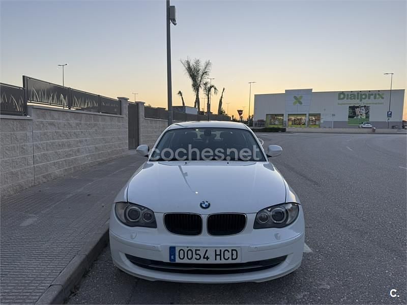 Usado BMW 118 143 CV (105 kW) 2011 Blanco Utilitario