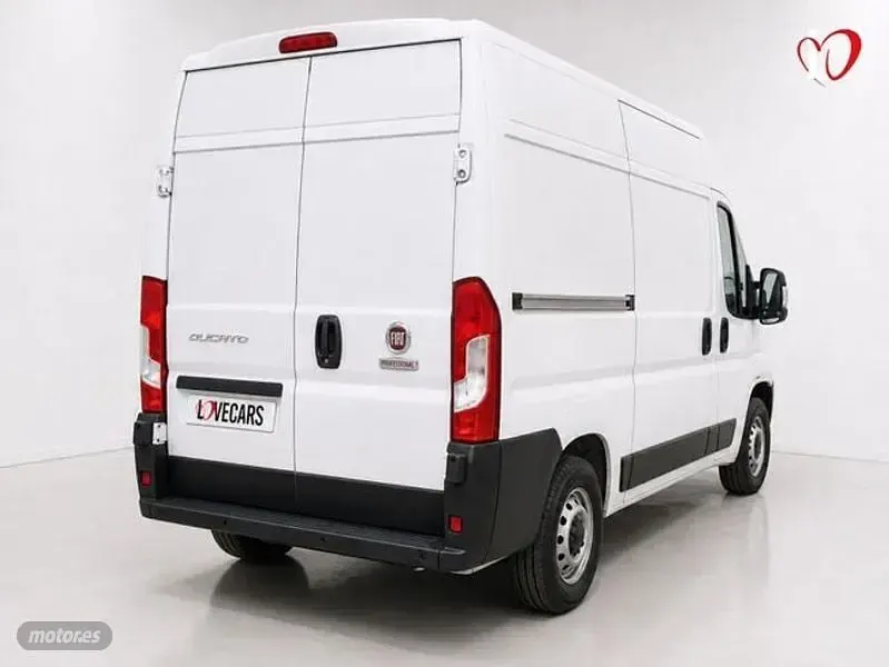 Usado Fiat Ducato Easy 140 CV (102 kW) 2023 Blanco Van