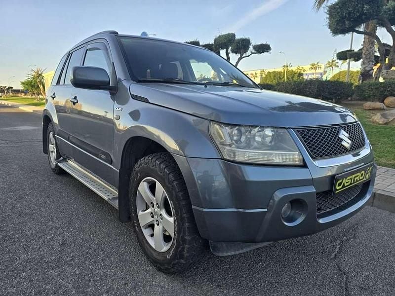 Gris / plata Usado 2008 Suzuki Grand Vitara SUV | 7900 € (Buen precio) - Imagen 1/4