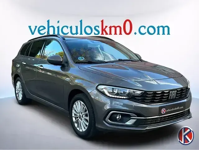 Usado Fiat Tipo Life 95 CV (69 kW) 2022 Gris Familiar