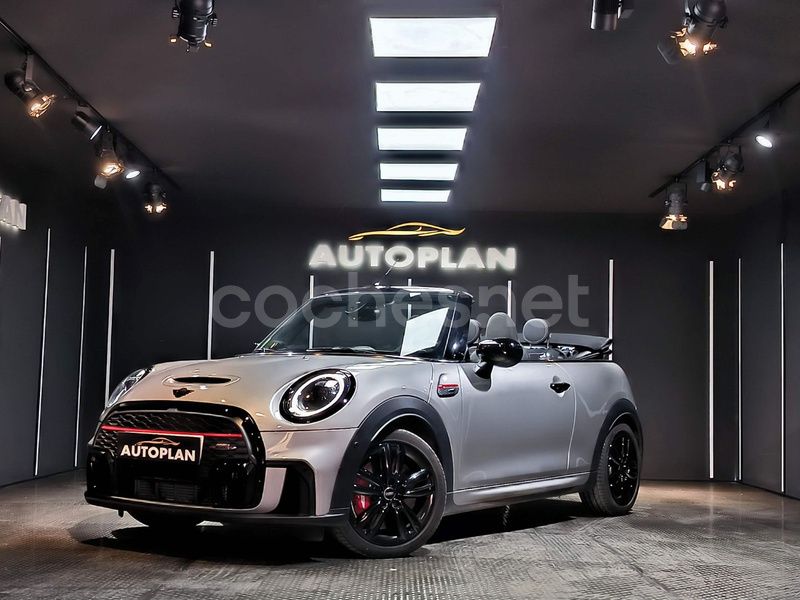 Gris / plata Usado 2024 Mini John Cooper Works Cabriolet Descapotable | 37.990 € (Buen precio) - Imagen 1/4