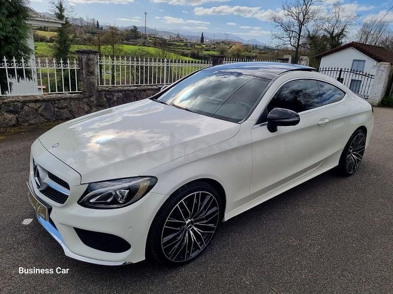Usado Mercedes C300 AMG line 245 CV (180 kW) 2016 Blanco Coupe