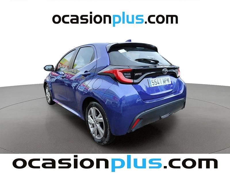 Usado Toyota Yaris Active 116 CV (85 kW) 2024 Azul Utilitario