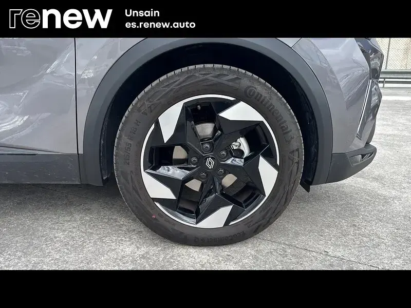 Usado Renault Captur Techno 140 CV (102 kW) 2024 Gris SUV