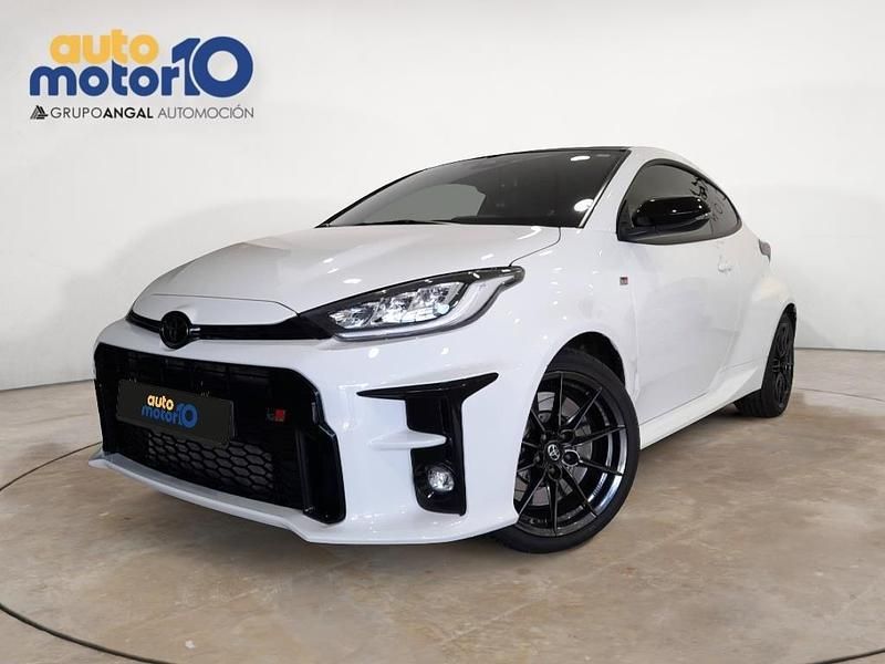 Blanco Usado 2021 Toyota Yaris Utilitario | 39.900 € (Caro) - Imagen 1/4
