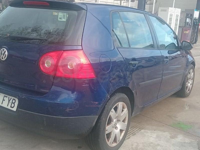 Usado VW Golf IV 75 CV (55 kW) 2004 Azul Berlina